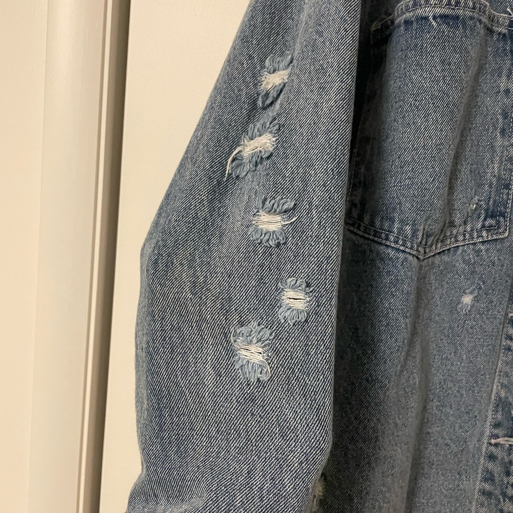 Gimmicks by BKE Blue and Pink Jean Jacket - Picture 7 of 10